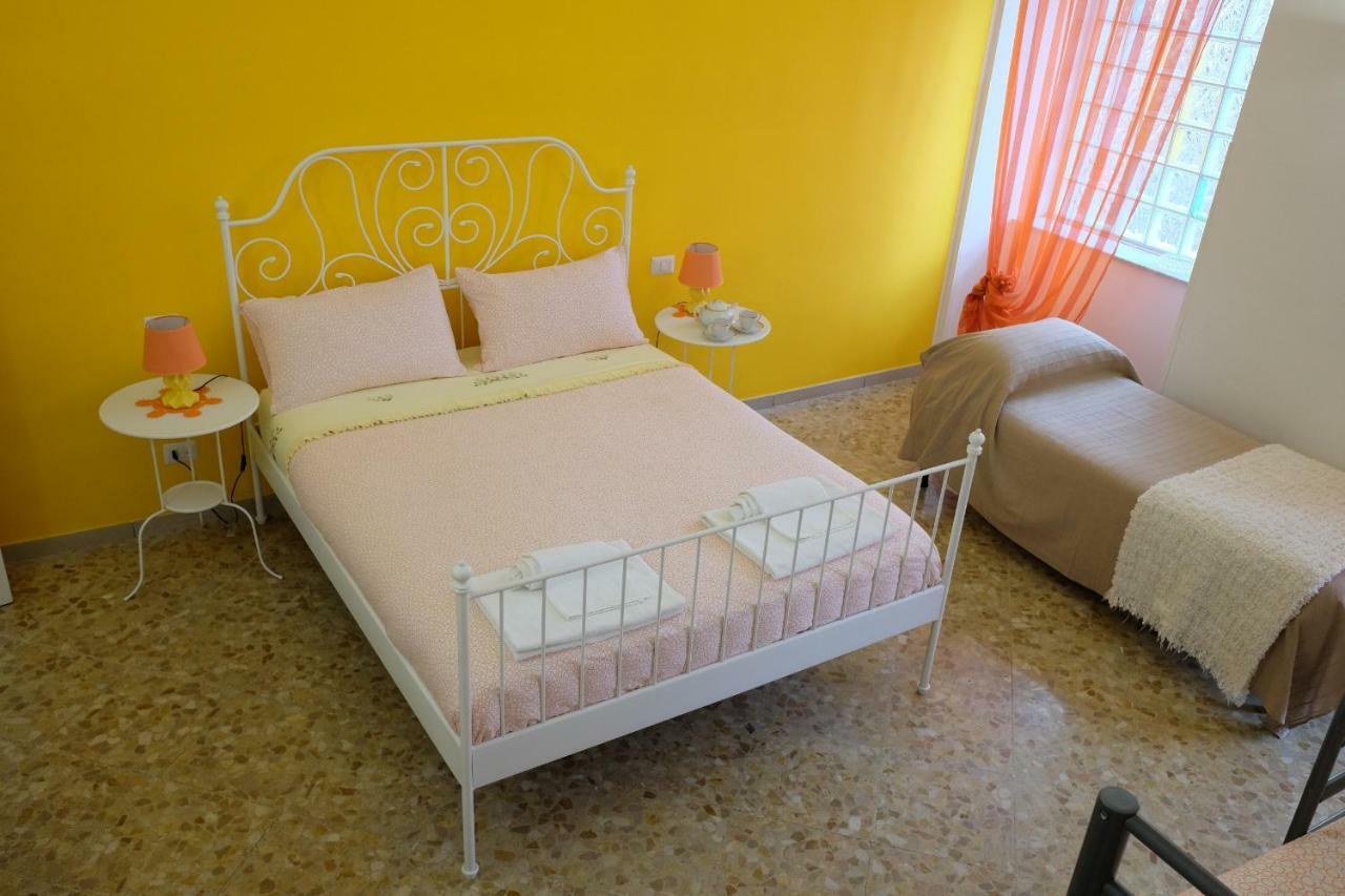 Buonocore Rooms Santa Maria La Carita ภายนอก รูปภาพ