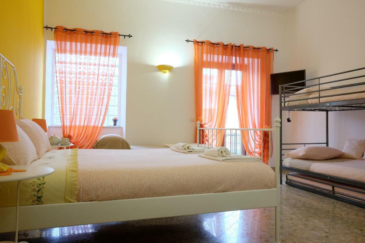Buonocore Rooms Santa Maria La Carita ภายนอก รูปภาพ
