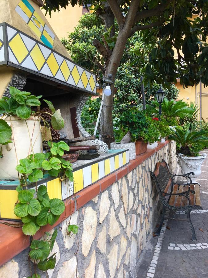 Buonocore Rooms Santa Maria La Carita ภายนอก รูปภาพ